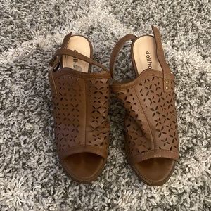 Women’s wedges- platforms